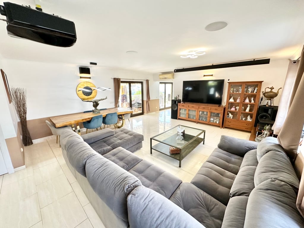 Tu oasis en Monte Pego: chalet con gran parcela, piscina y total privacidad - 10