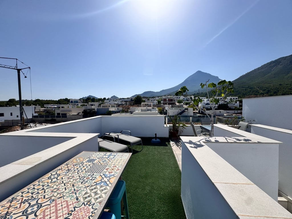 Property #RH20377 - 18