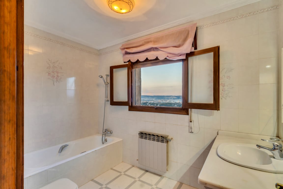 Villa a la venta con impresionantes vistas al mar - 31