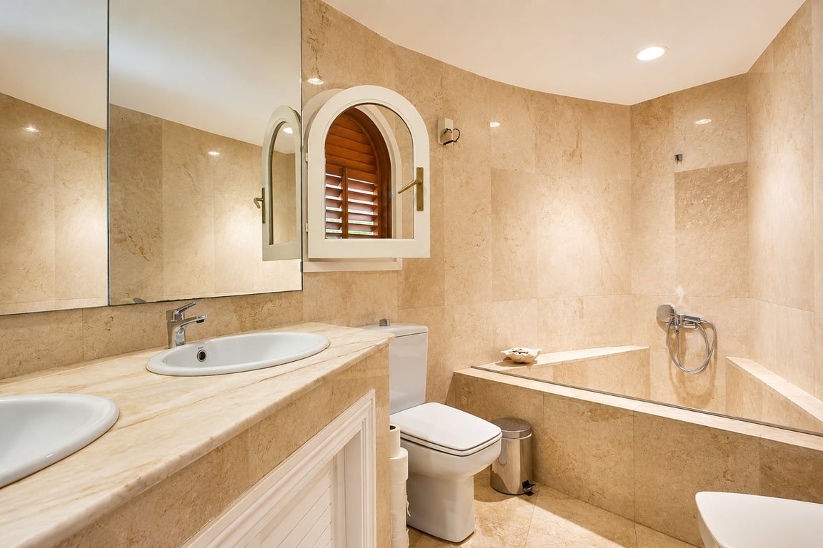 5-bed Villa in Santa Eulària des Riu photo 15