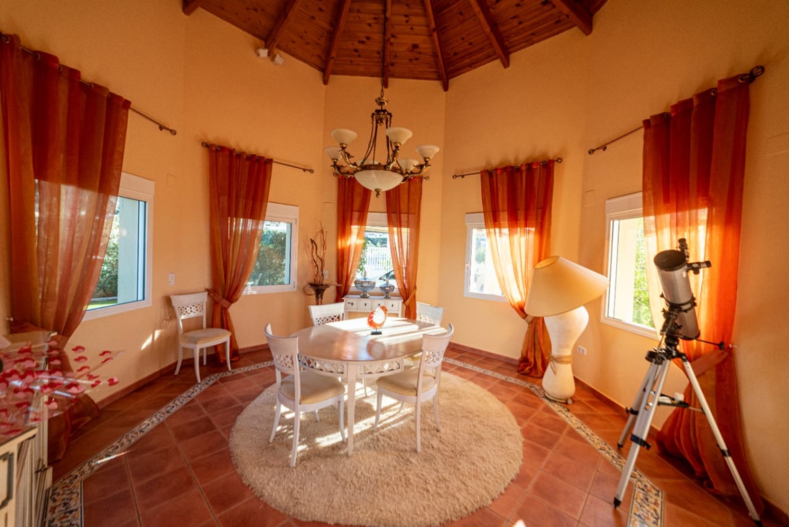 Villa de lujo con vista al mar en Denia - 11