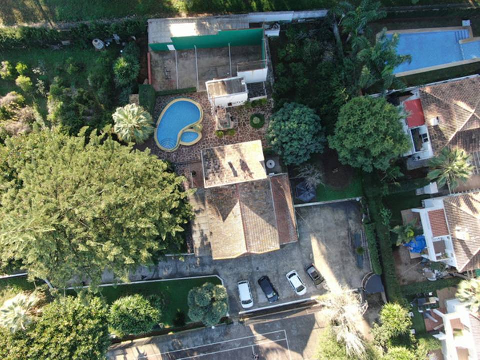 Venta Parcela urbana y Chalet - 32