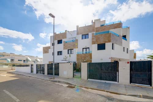 Rijwoning met 3 slaapkamers in Villamartín — foto 2