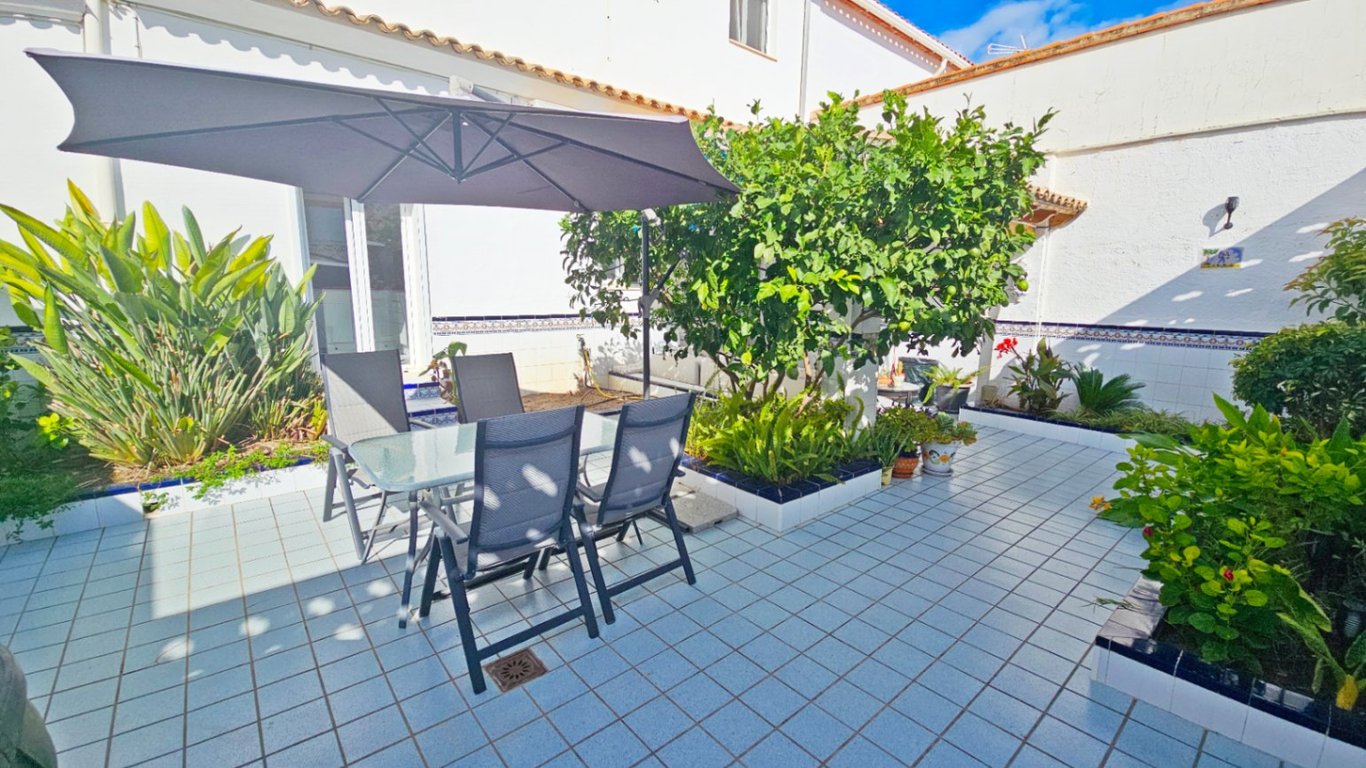 Casa de poble a Pego amb un gran pati - 5