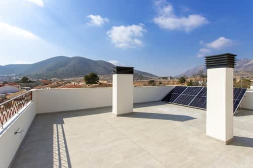 Nieuwbouwbungalow met solarium en zonnepanelen in Hondón de las Nieves — foto 2