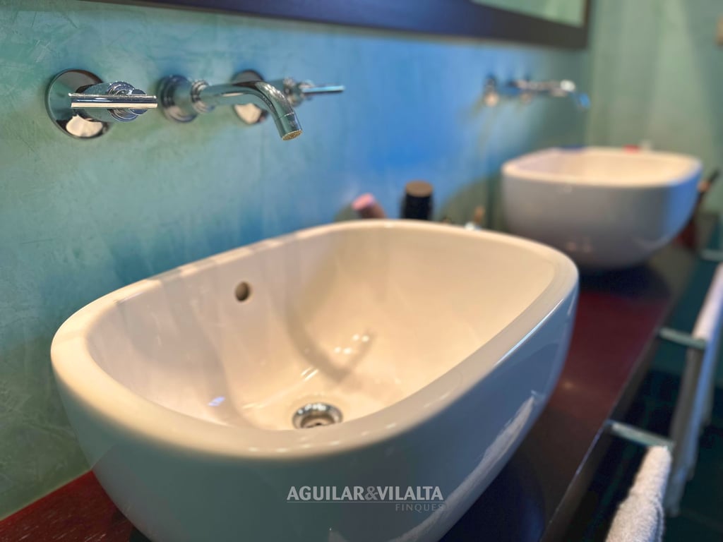 Exclusive villa in Can Teixidó with sea views - 100