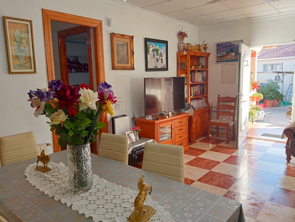 Property #RH20318 - 23