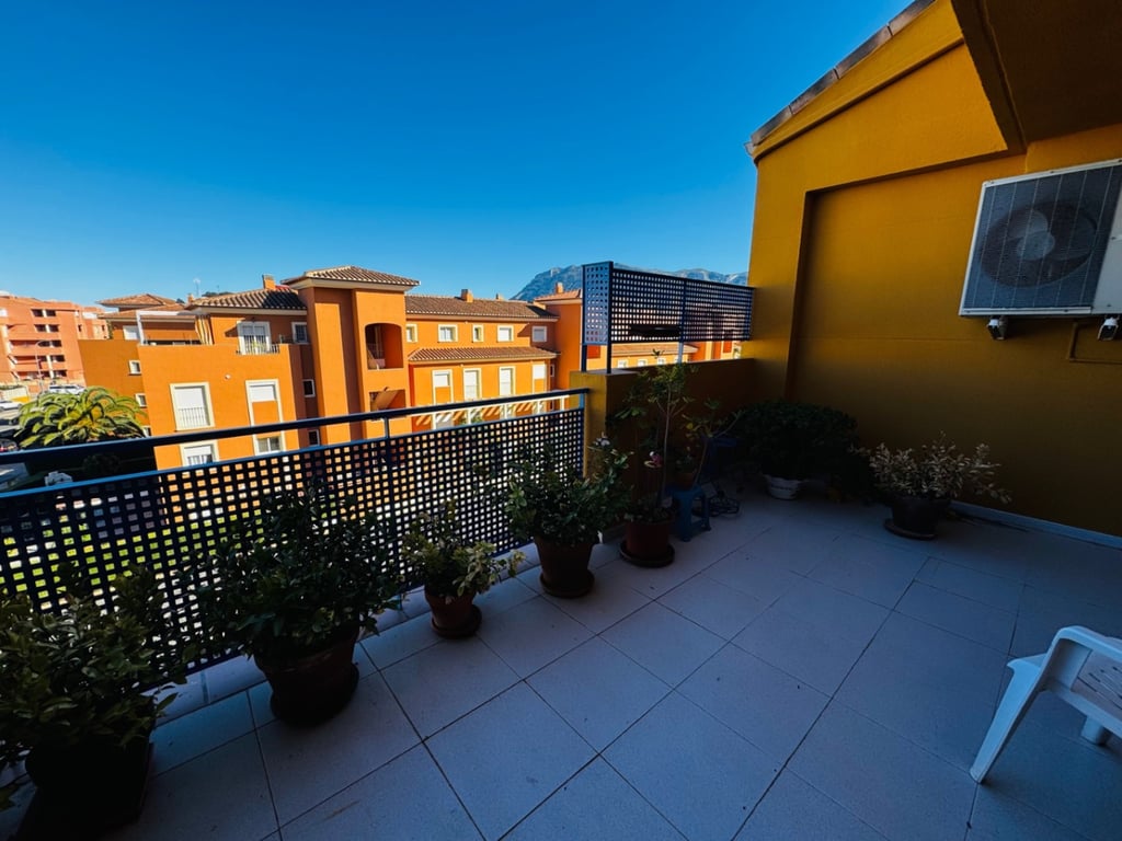 Ático  dúplex de 4 habitaciones en Marinas Km1-Zona Club de Tenis - 12