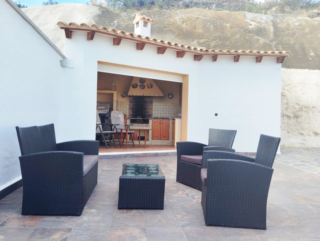 Villa en venta con 4 dormitorios y piscina en Calpe, con vistas al mar. - 19
