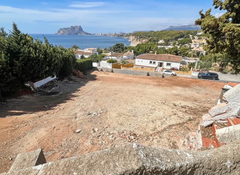 Zuidgericht bouwperceel in Benissa, 350 m van de kust