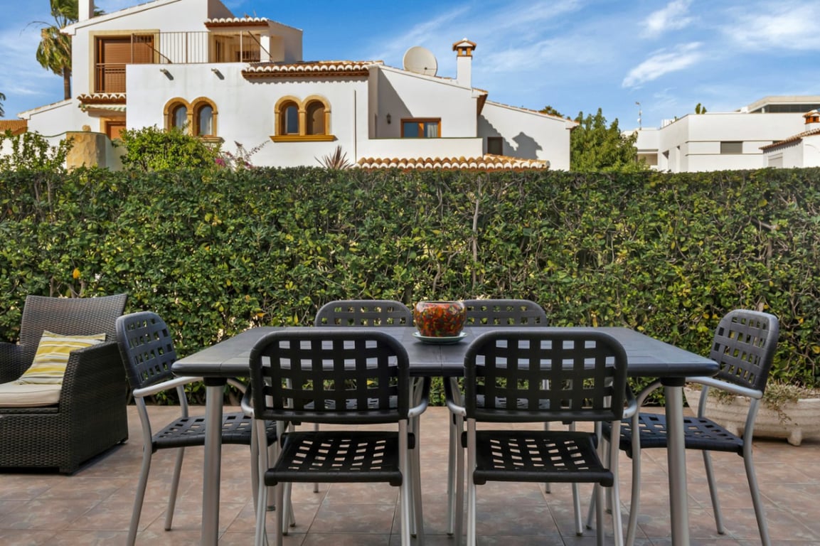 Exclusivo Adosado en Jávea, a 500m. del mar, con 4 dormitorios y piscina comunitaria - 31