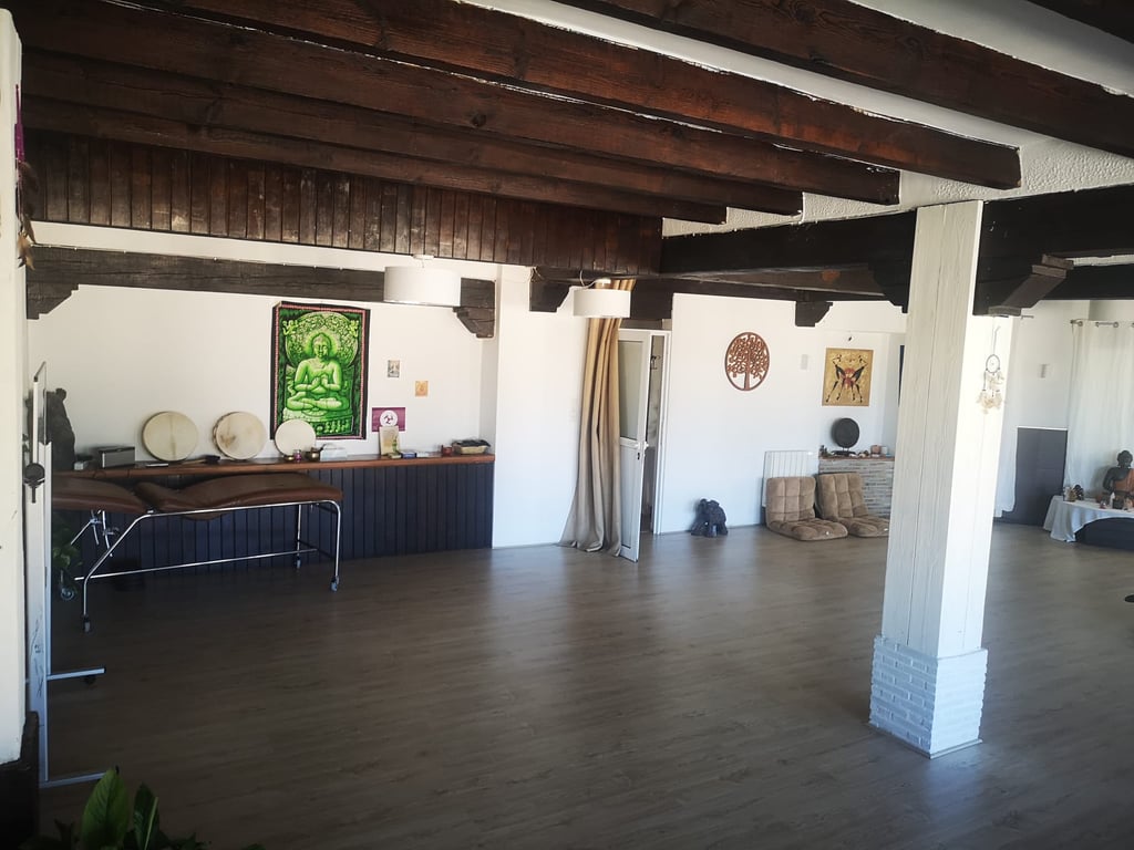 Finca Comercial Única en Denia: Parcela de 2,611m², Vistas al Mar y al Montgó - 8