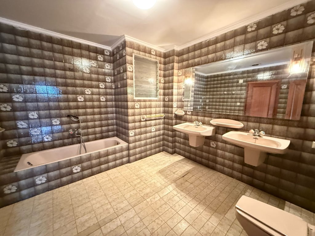 Property #RH20369 - 16