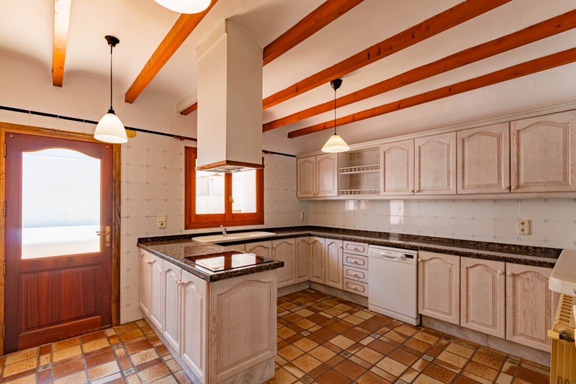 Xalet de 5 dormitoris a Gata de Gorgos disponible per a lloguer de llarga temporada. - 10