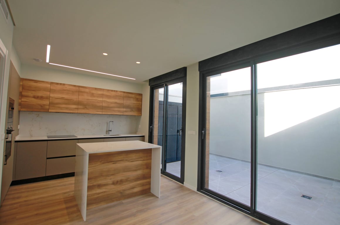 Property #RH20776 - 20