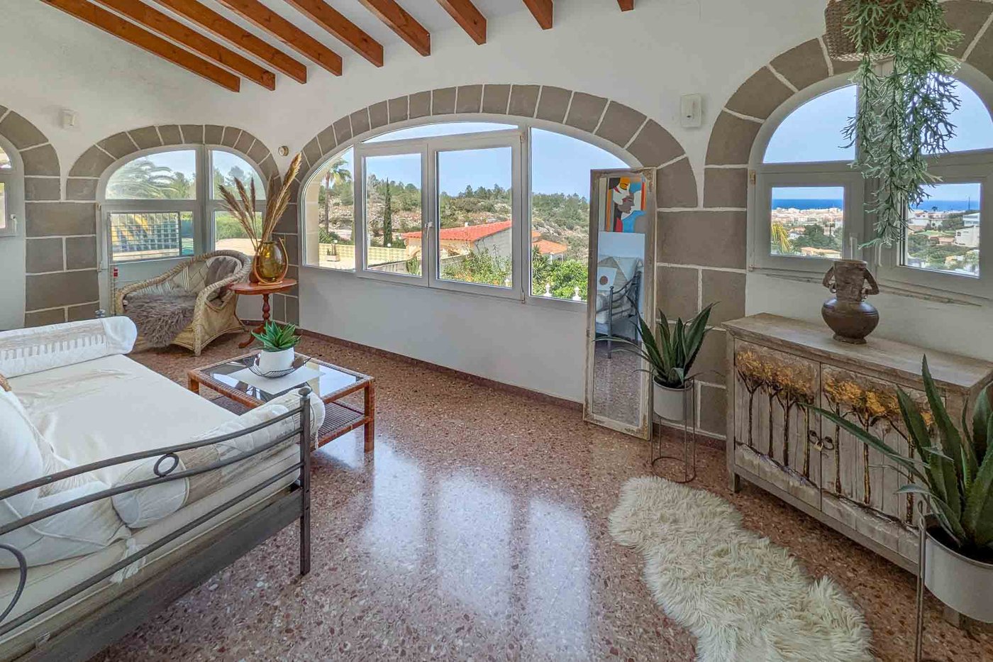 Villa en La Pedrera con vistas al mar y al Montgó