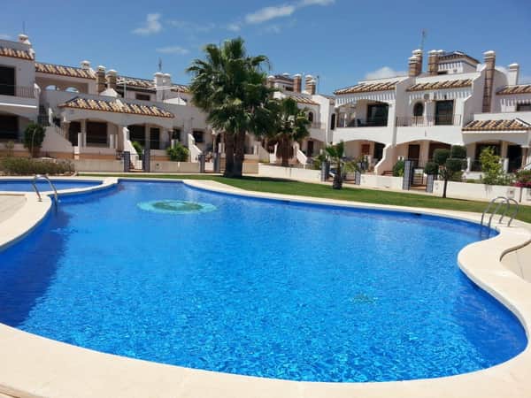 Rijwoning met 2 slaapkamers in Orihuela Costa
