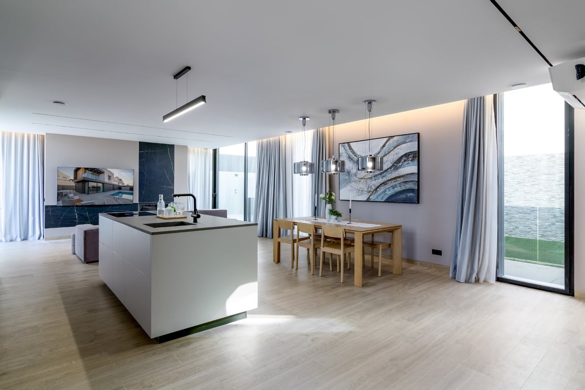 Property #RH20317 - 18