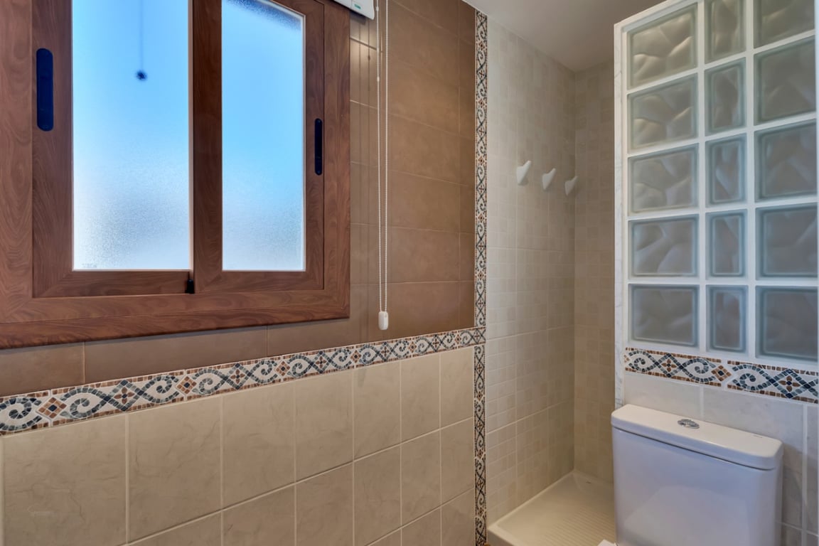 Exclusivo Adosado en Jávea, a 500m. del mar, con 4 dormitorios y piscina comunitaria - 24