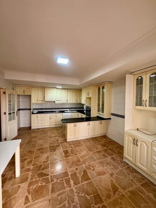 Appartement met 5 slaapkamers in Torrevieja — foto 4