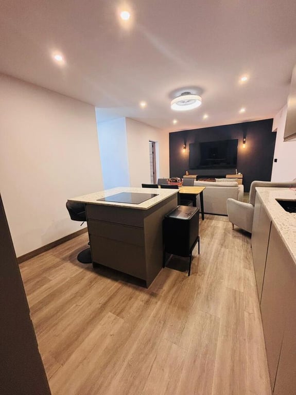 Property #RH21331 - 5