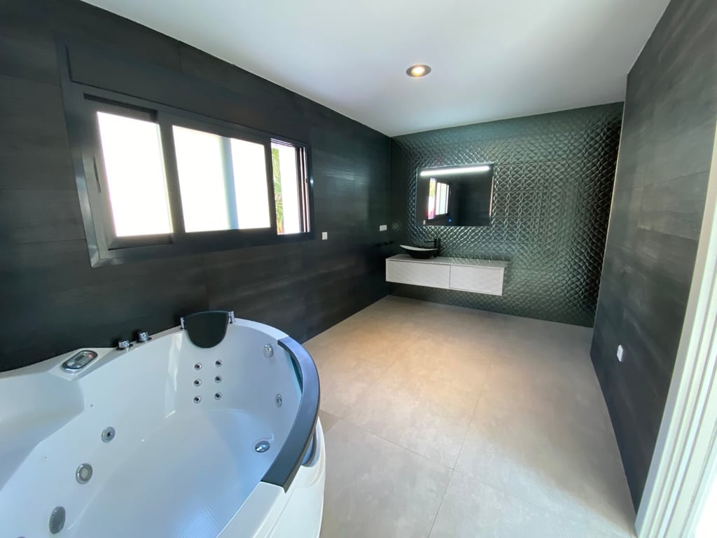 Property #RH20371 - 19