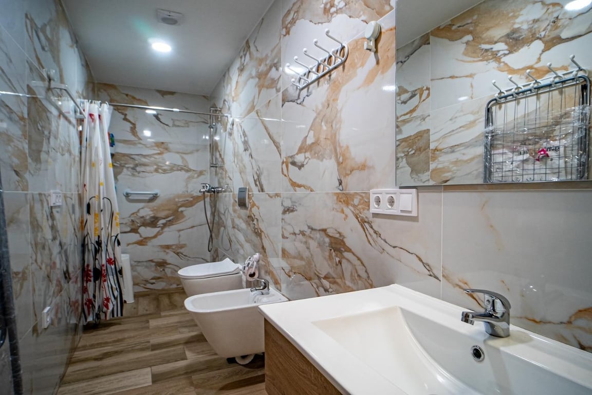 Property #RH20394 - 12