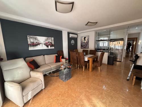 Ruim penthouse-appartement met lift in het hart van Torrevieja — foto 5