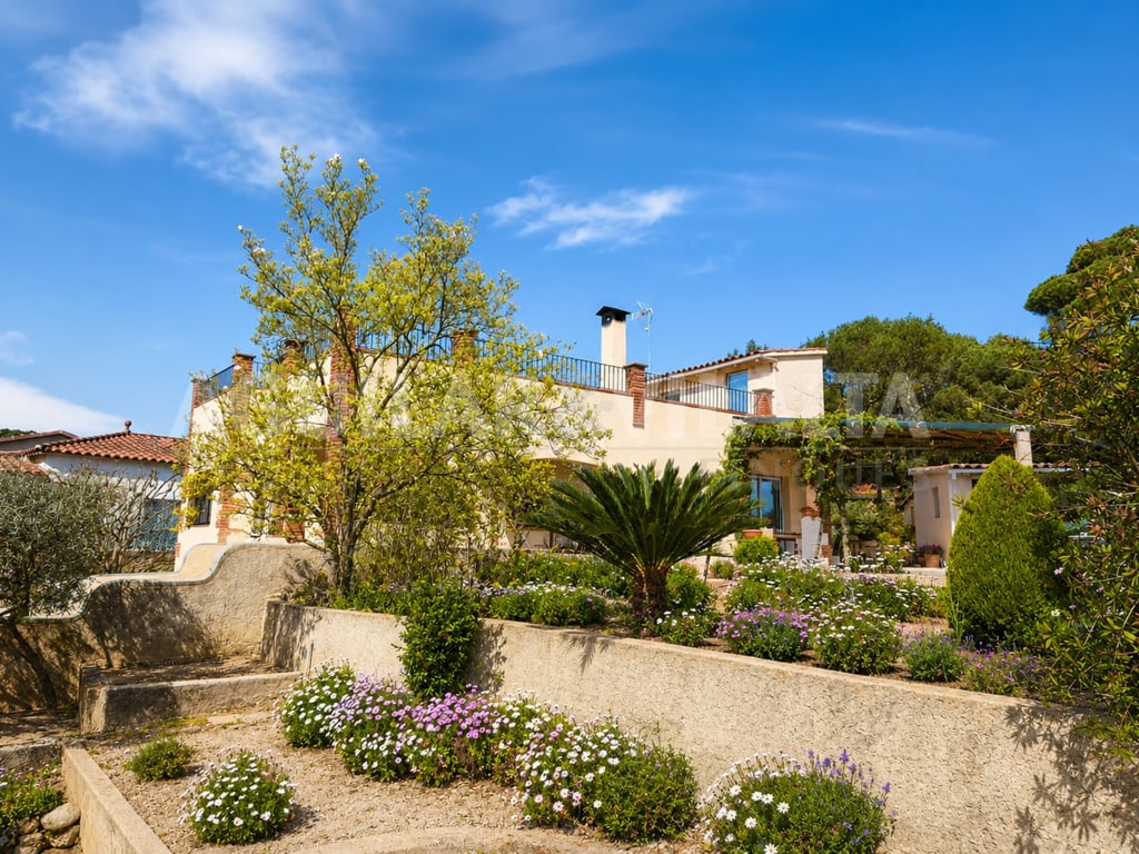 CASA EN VILANOVA DEL VALLES - 2
