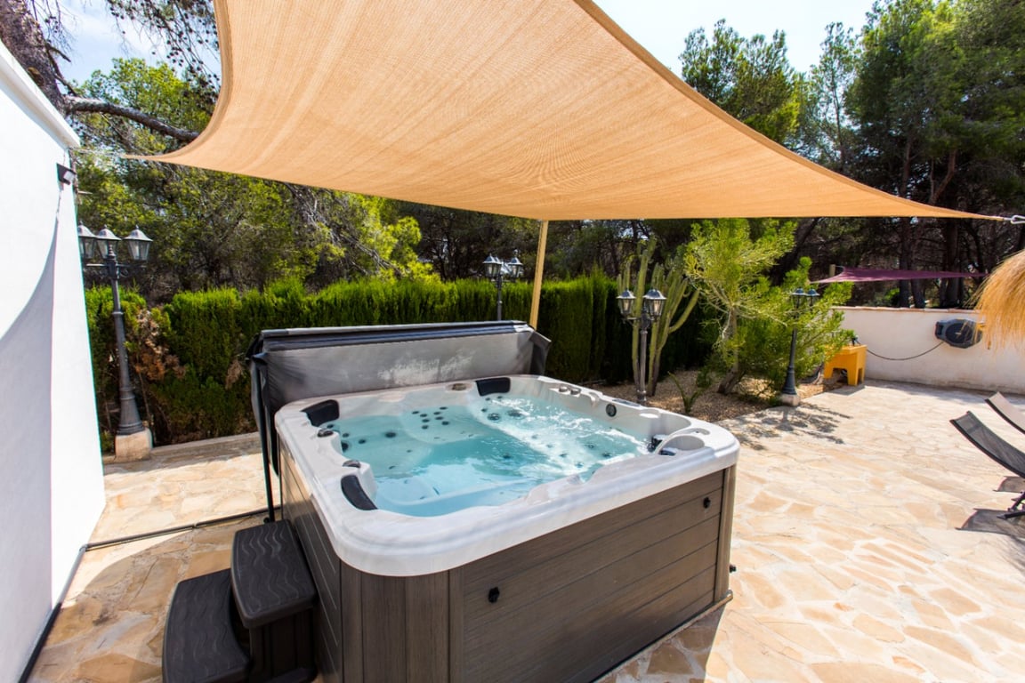 Interesante villa en gran parcela en venta en Benissa costa - 33