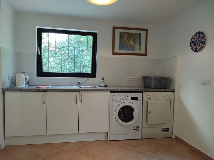 Property #RH21217 - 11