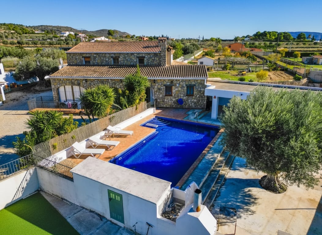 7-bed Finca in Benissa