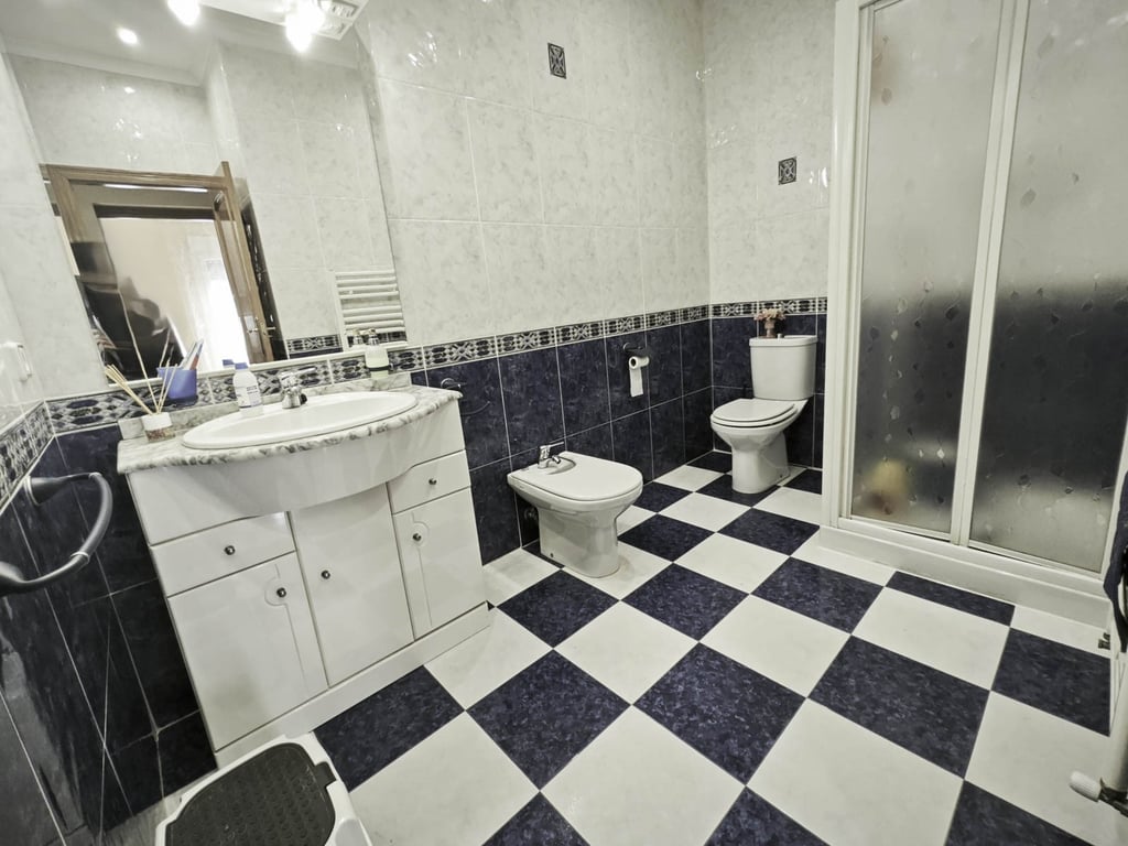 Villa de 270 m2 con piscina en venta en Pedreguer, zona residencial a un paso del centro - 14