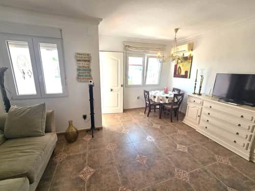 Gezellig geschakeld huis met terrassen en solarium in Los Balcones — foto 44