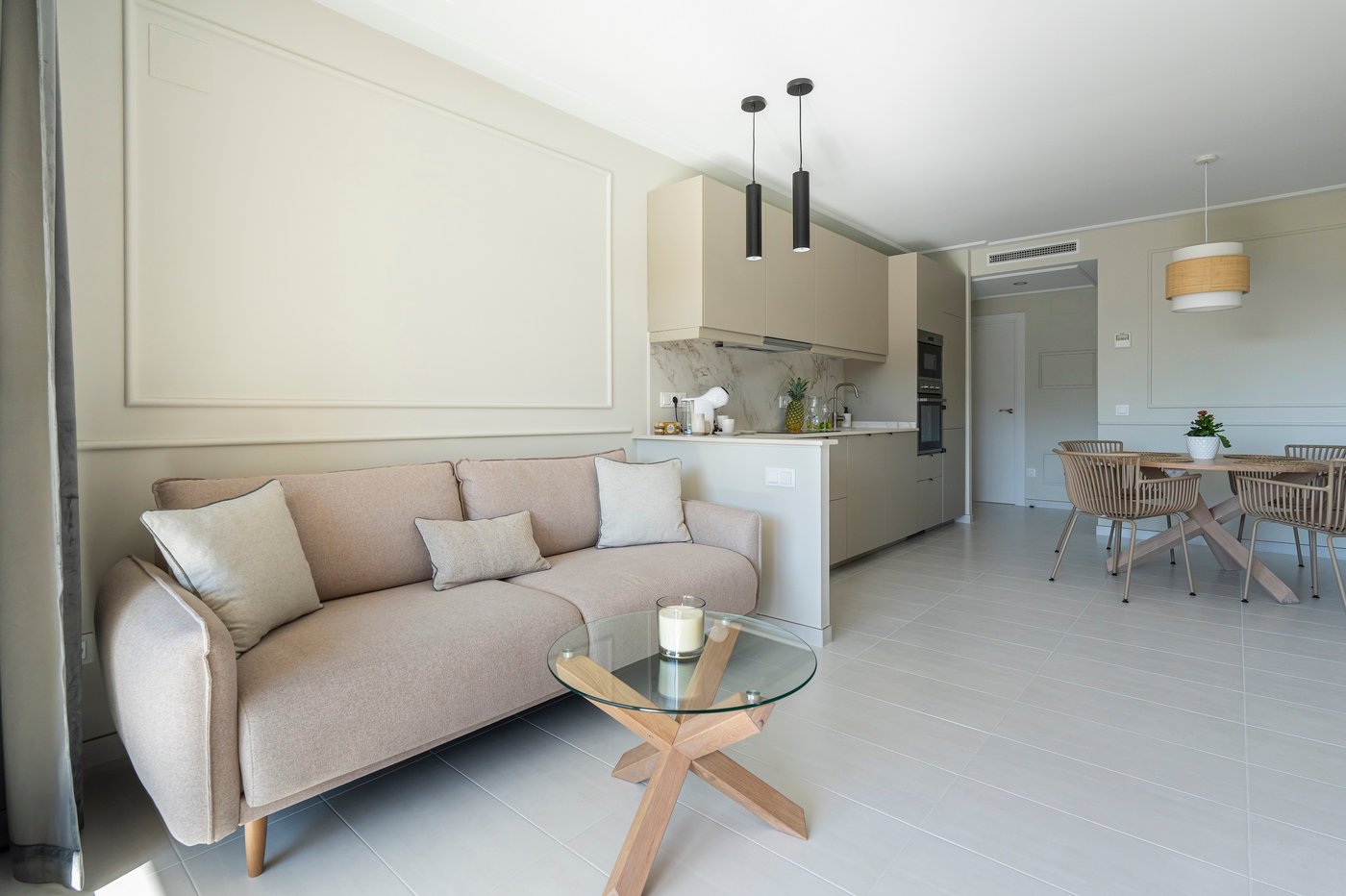 Stylish Apartment in Jávea with Sunny Terrace and Sea Proximity