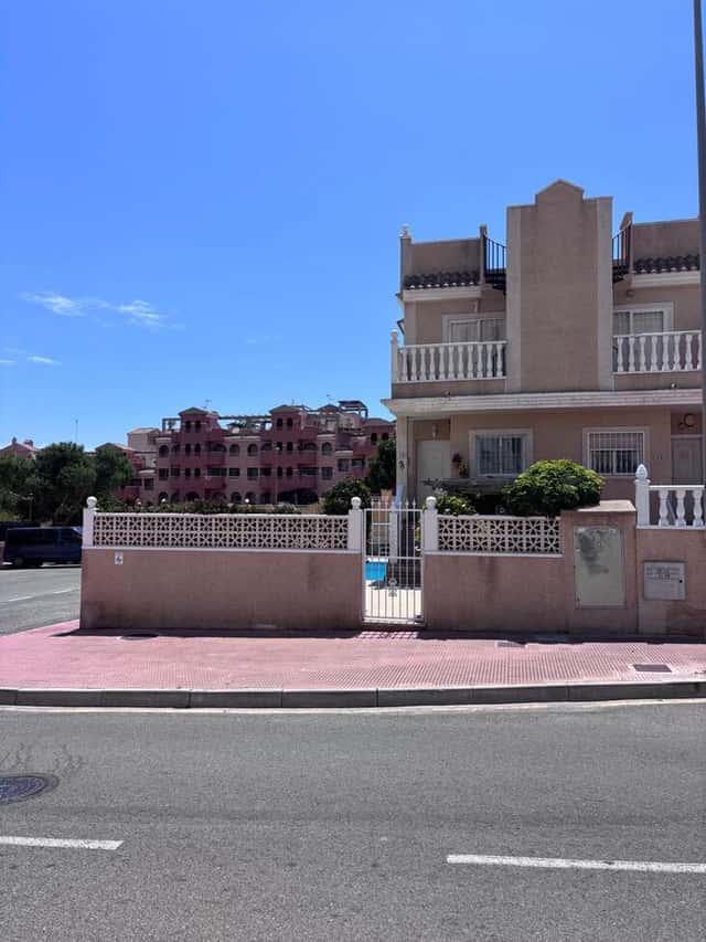 Adosado en venta en Villamartin