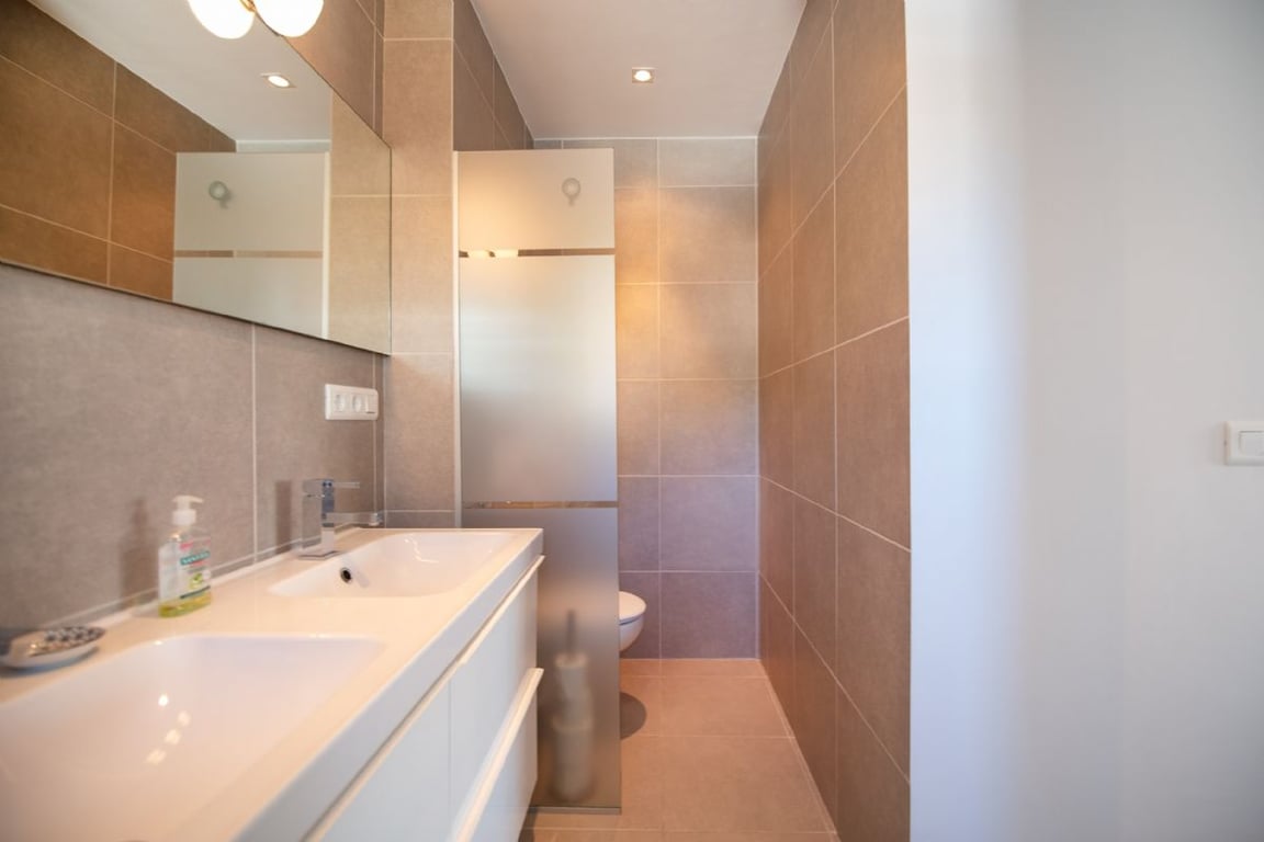 Property #RH20912 - 21