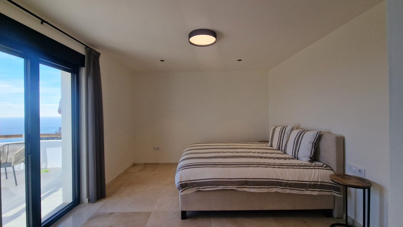 VILLA DE LUXE ÚLTIMA: RETIR DE 6 DORMITORIS, CUMBRE DEL SOL | VISTES PANORÀMIQUES AL MAR IMPRESSIONANTS | LLAVORS I SOSTENIBLE - 24