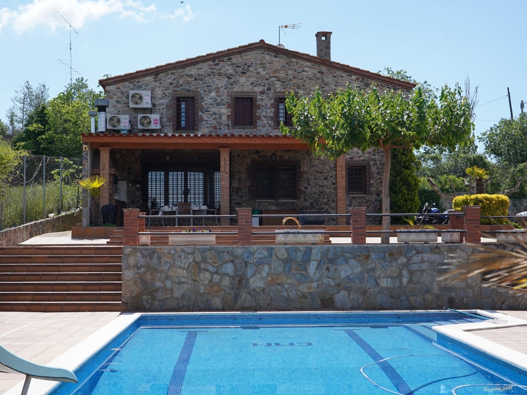 Masía con piscina, zona ecuestre y gran parcela en Granollers - 15