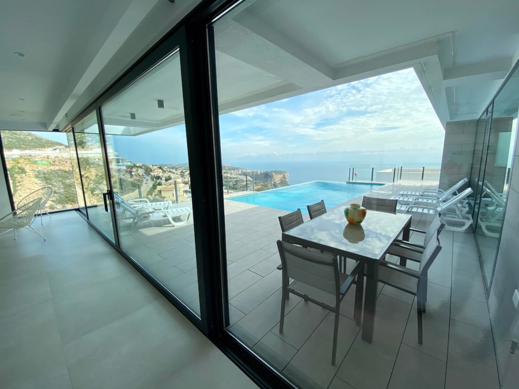 Lujosa villa en Cumbre del Sol - 16