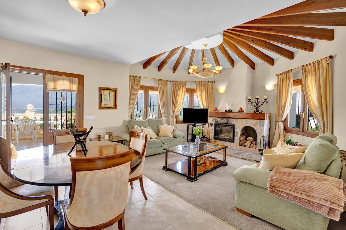 5-bed Villa in Murla photo 18