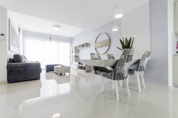 Nieuwbouwvilla met 4 slaapkamers en privézwembad in San Miguel de Salinas