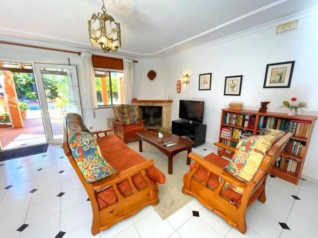 Dénia. Chalet amplio con vistas al mar en venta - 10