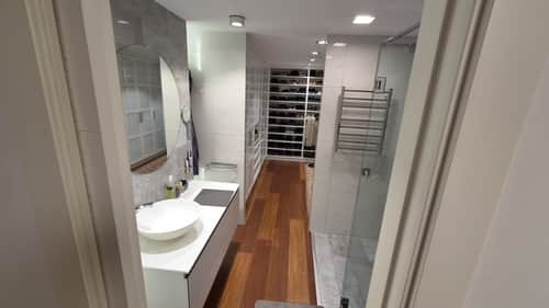 Luxueus gerenoveerd appartement met 4 slaapkamers en garage in het centrum van Torrevieja — foto 15