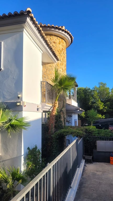 Property #RH20301 - 22