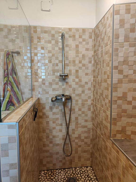 Parcela de 12.137 m2 con casa rústica habitable y bonitas vistas al mar y al Peñón de Ifach  - Benissa - 15