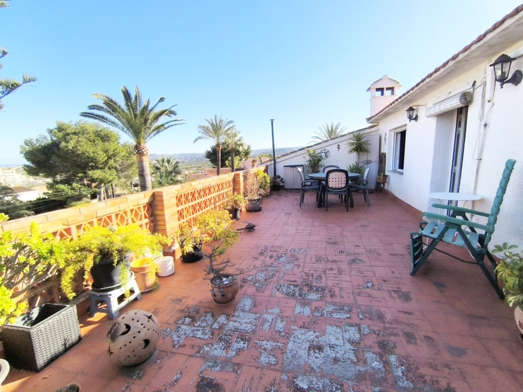 Villa en venta en el corazón del casco antiguo de Jávea con vistas al mar y parcela privada - 43