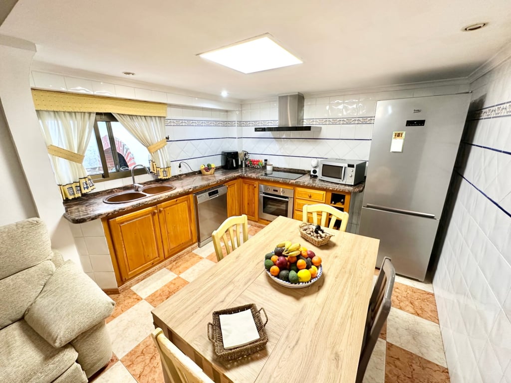 Casa de poble d'estil tradicional a Pego - 15