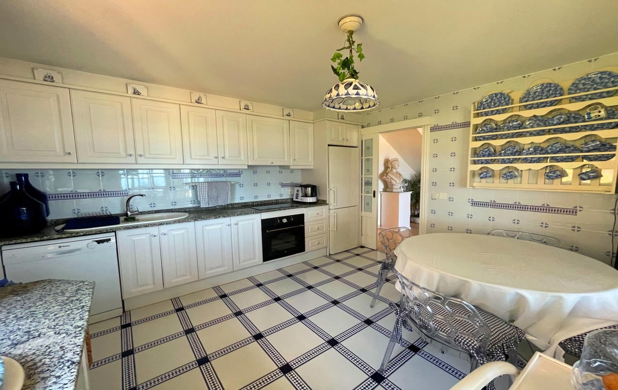 Preciosa Villa en primera línea de playa - Jávea - 9