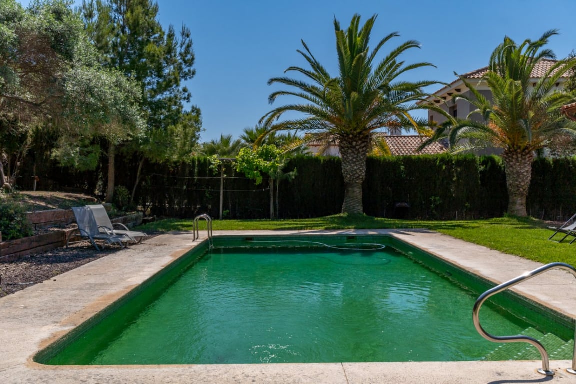 Impresionante Villa a la venta en Jávea, con piscina interior y exterior - 18